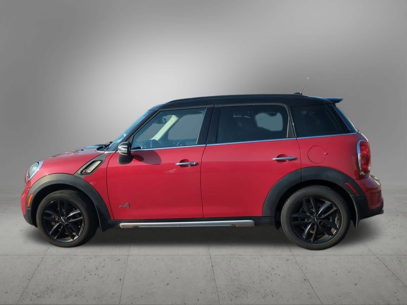 Thumbnail: 2015 MINI Cooper Countryman - 3