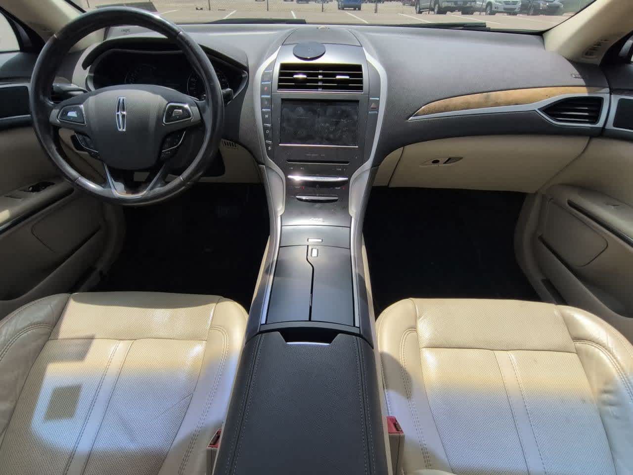 Thumbnail: 2015 Lincoln MKZ - 14