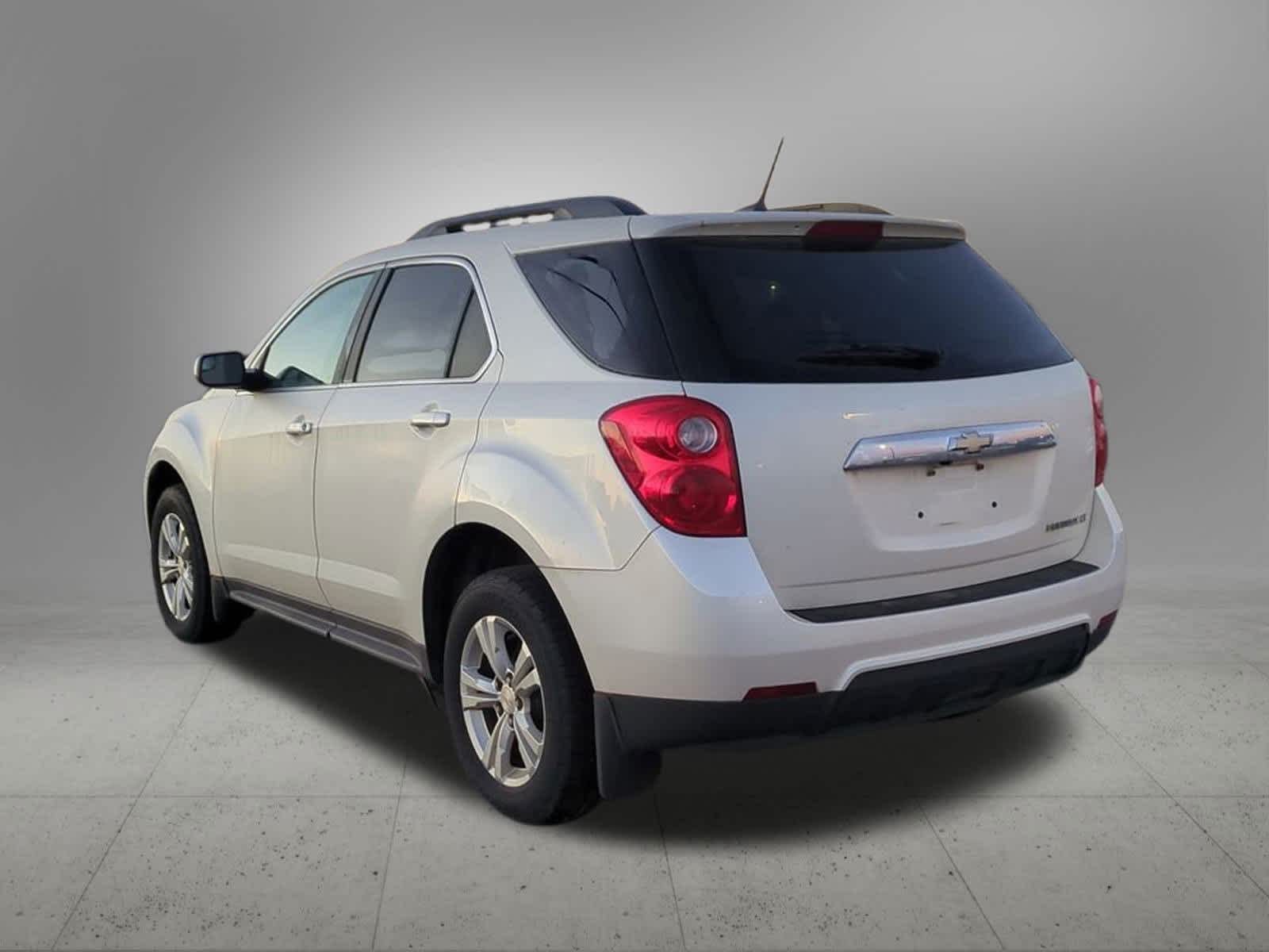 Thumbnail: 2013 Chevrolet Equinox - 3