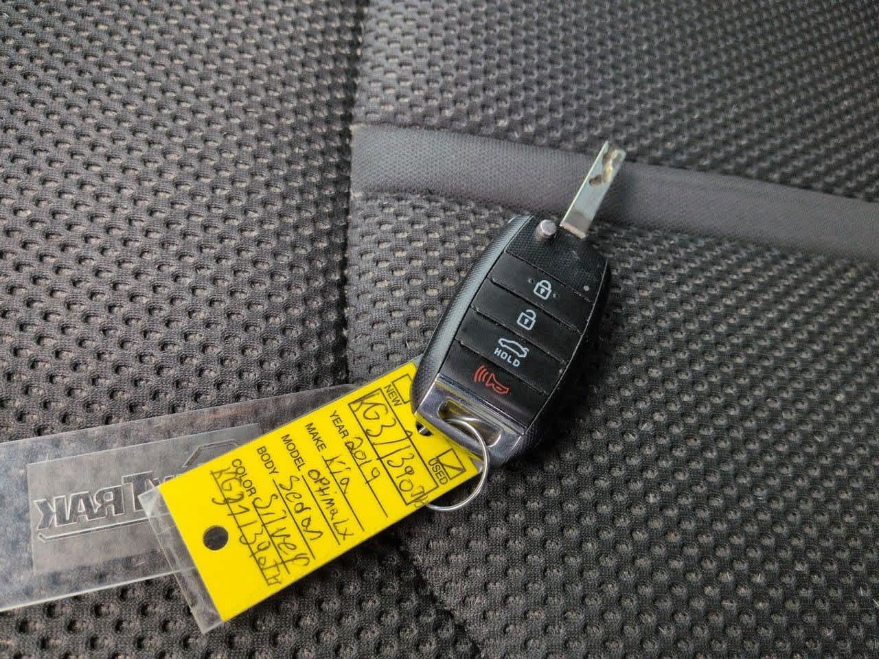 Thumbnail: 2019 Kia Optima - 33