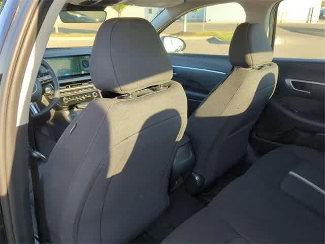 2025 Hyundai Sonata SE 16