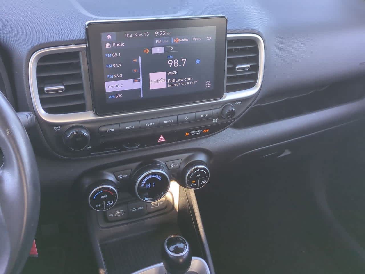 Thumbnail: 2022 Hyundai Venue - 28