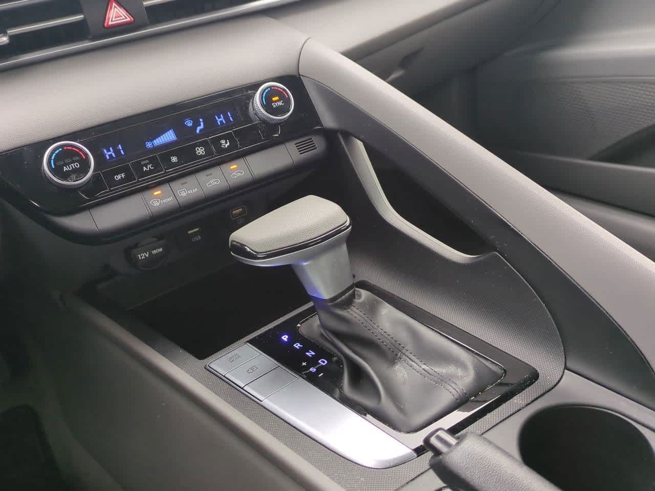 Thumbnail: 2023 Hyundai Elantra - 29