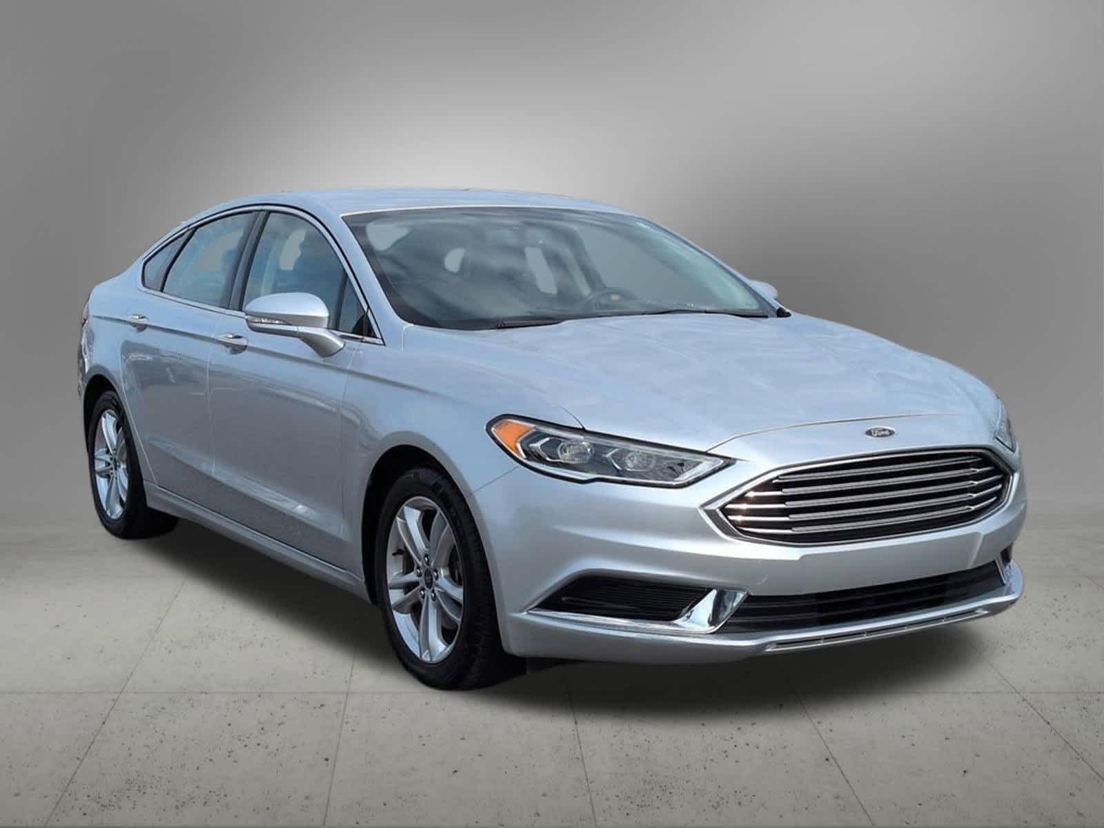 Thumbnail: 2018 Ford Fusion - 8