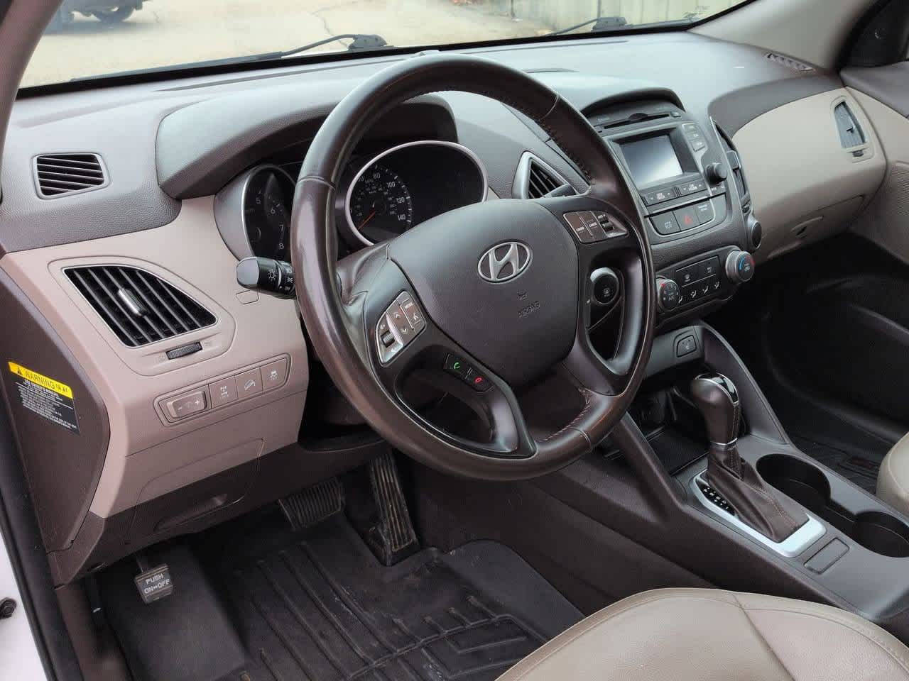 Thumbnail: 2015 Hyundai Tucson - 2