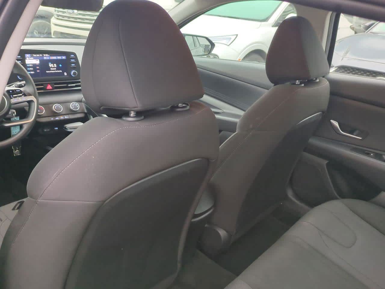 Thumbnail: 2023 Hyundai Elantra - 17