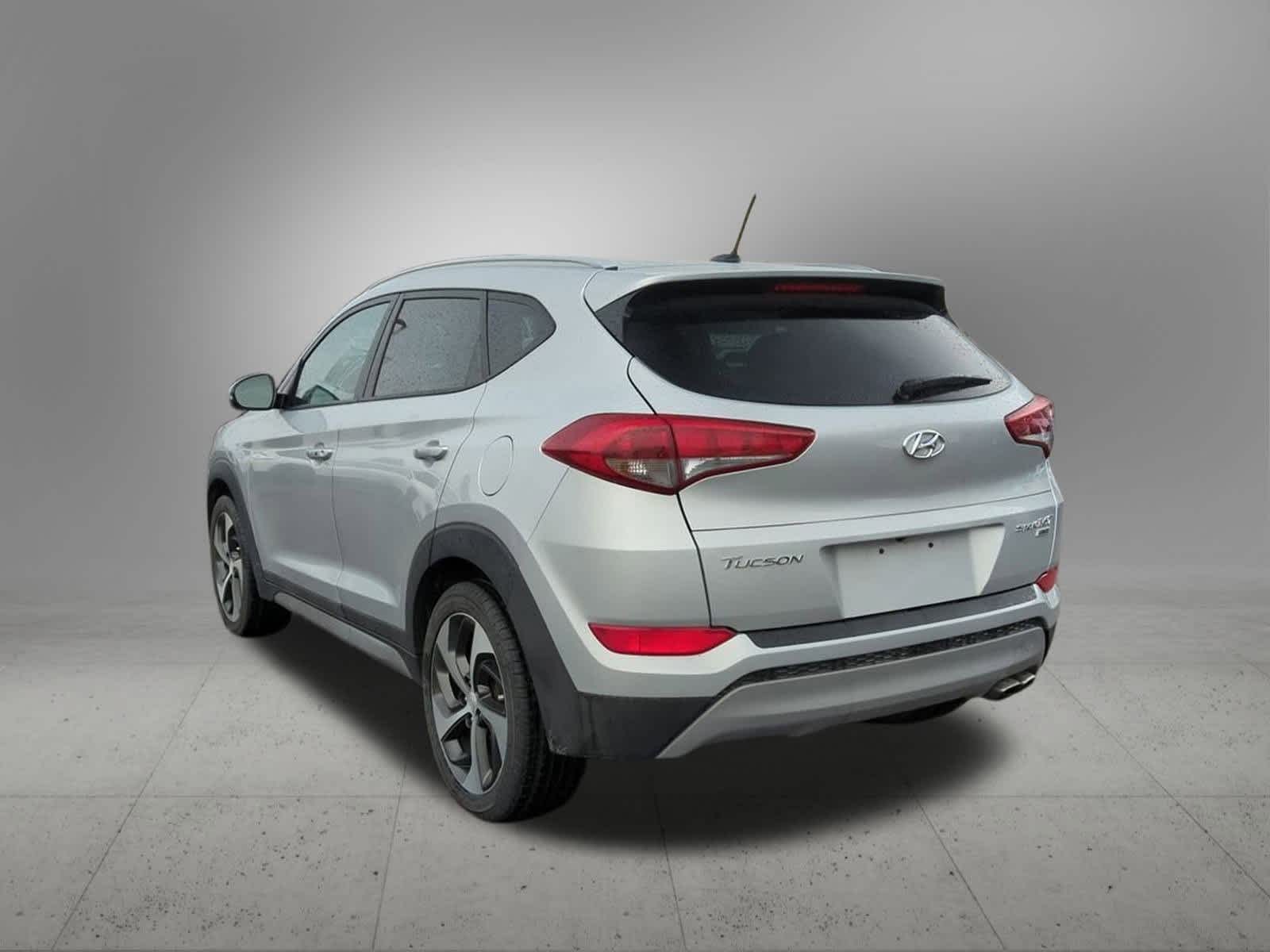Thumbnail: 2017 Hyundai Tucson - 4