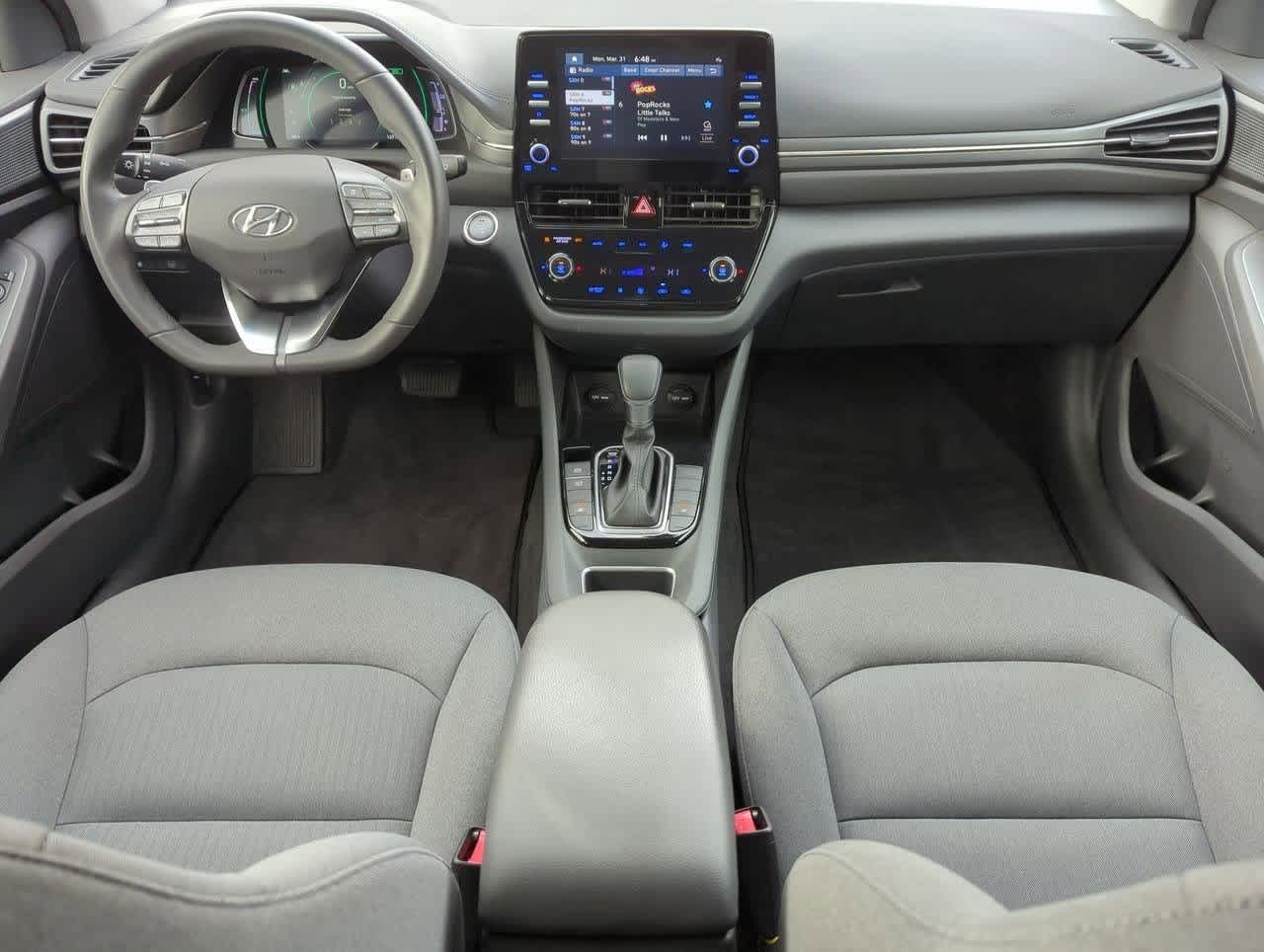 2022 Hyundai Ioniq SE 14