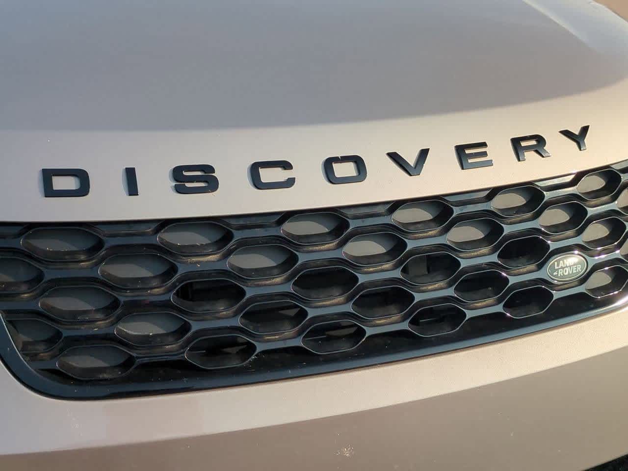 Thumbnail: 2023 Land Rover Discovery - 11