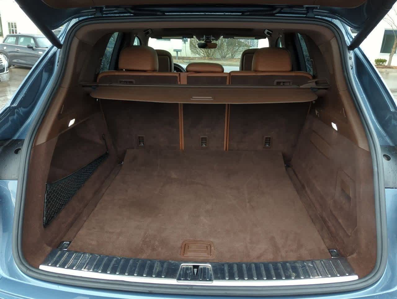 Thumbnail: 2019 Porsche Cayenne - 34