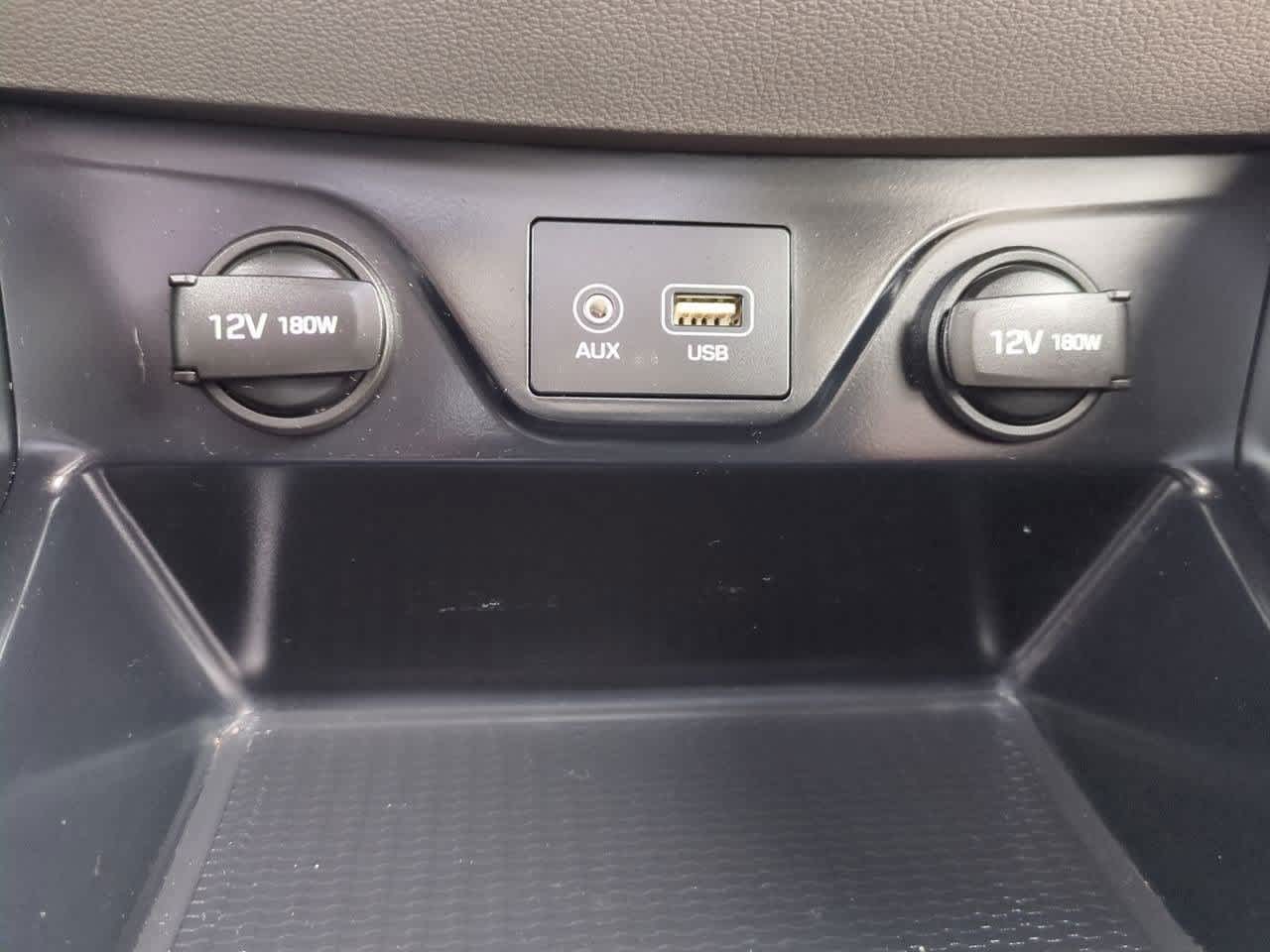 Thumbnail: 2016 Hyundai Tucson - 28