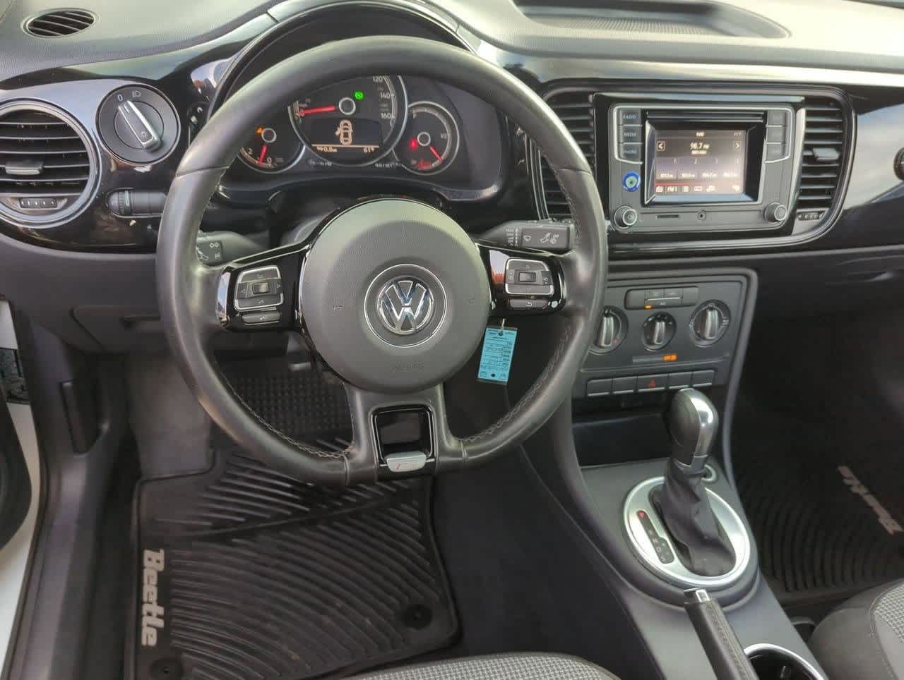 Thumbnail: 2019 Volkswagen Beetle - 18