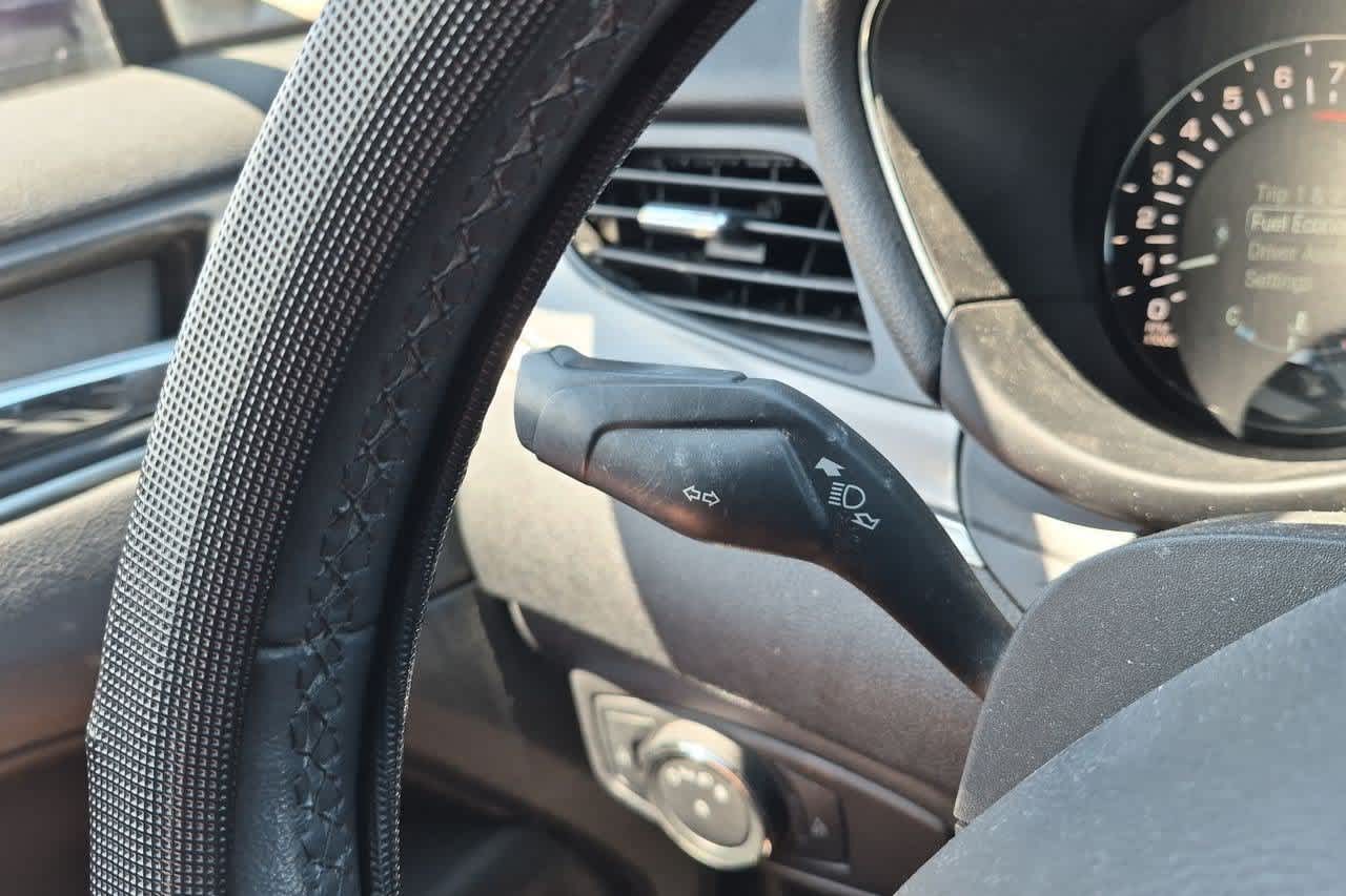 Thumbnail: 2015 Lincoln MKC - 25