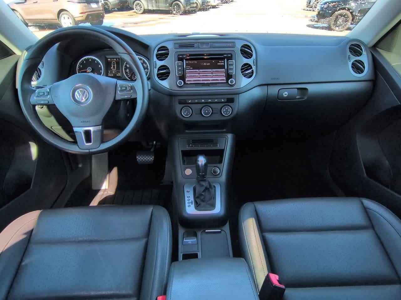 Thumbnail: 2014 Volkswagen Tiguan - 14