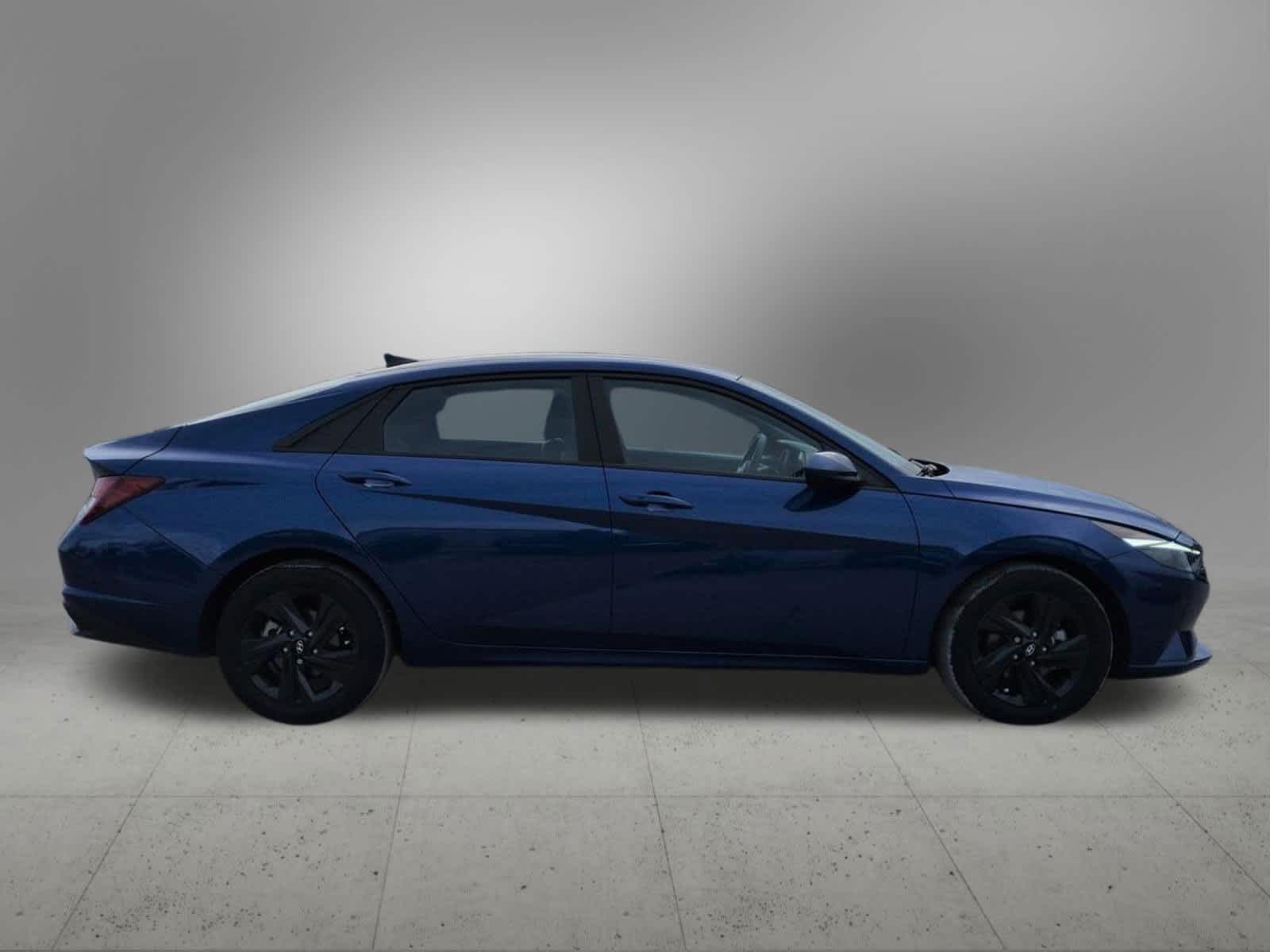 Thumbnail: 2023 Hyundai Elantra - 7