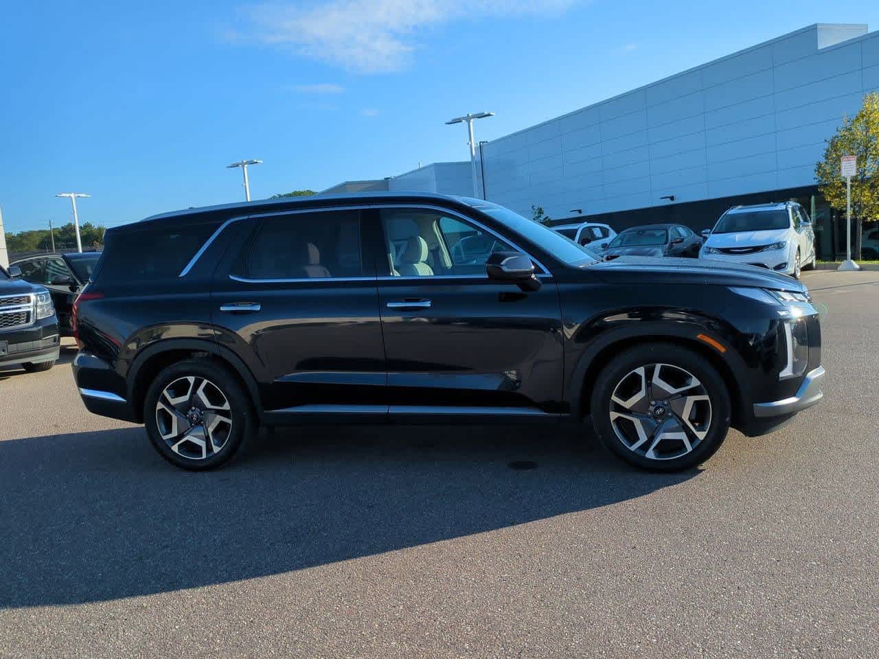 Thumbnail: 2023 Hyundai Palisade - 7
