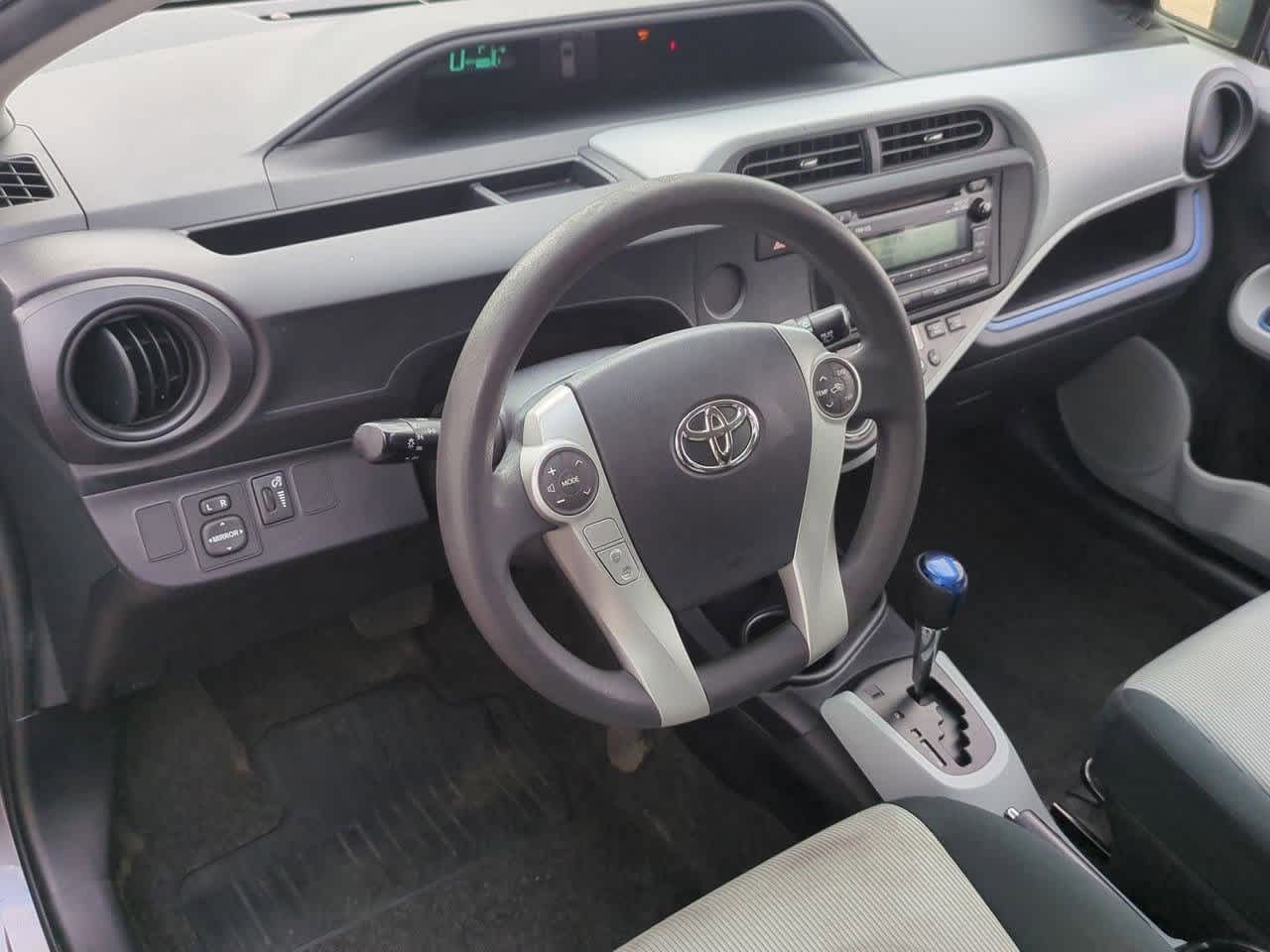 Thumbnail: 2012 Toyota Prius c - 2