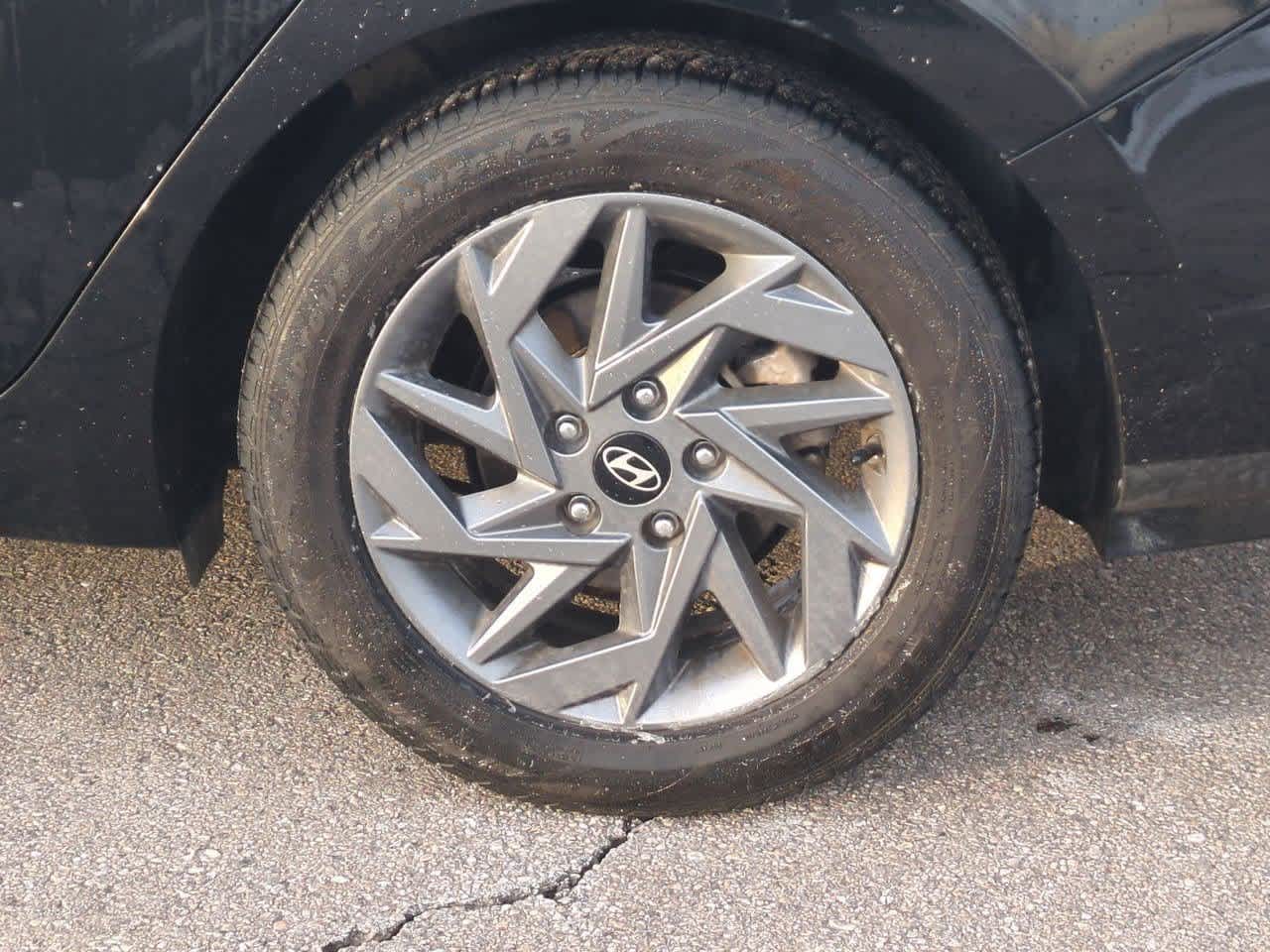 Thumbnail: 2024 Hyundai Elantra - 13