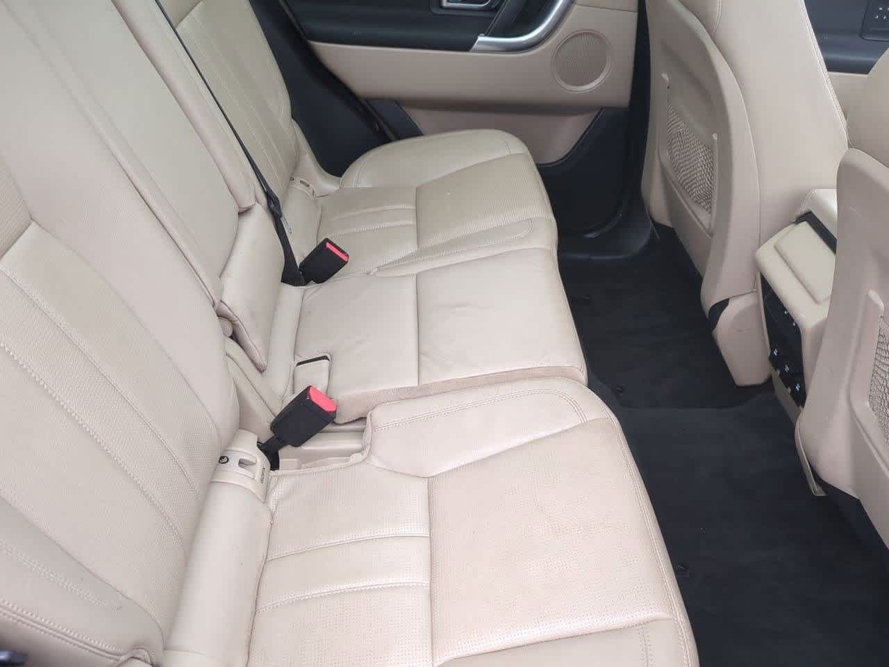 Thumbnail: 2017 Land Rover Discovery Sport - 21