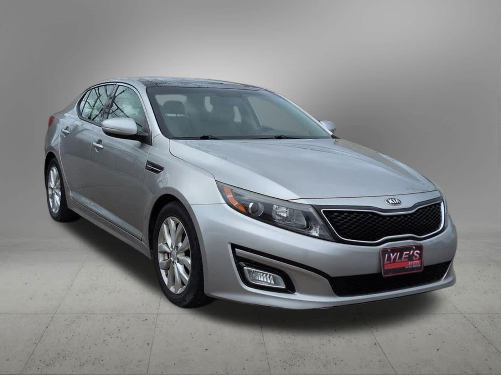Thumbnail: 2015 Kia Optima - 8