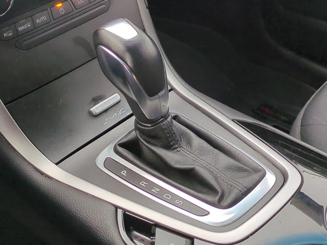 Thumbnail: 2015 Ford Edge - 30
