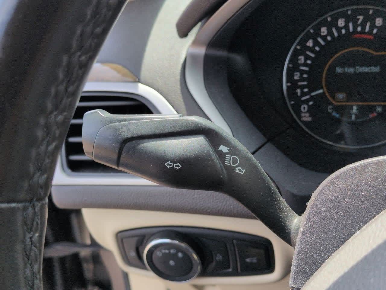 Thumbnail: 2015 Lincoln MKZ - 25