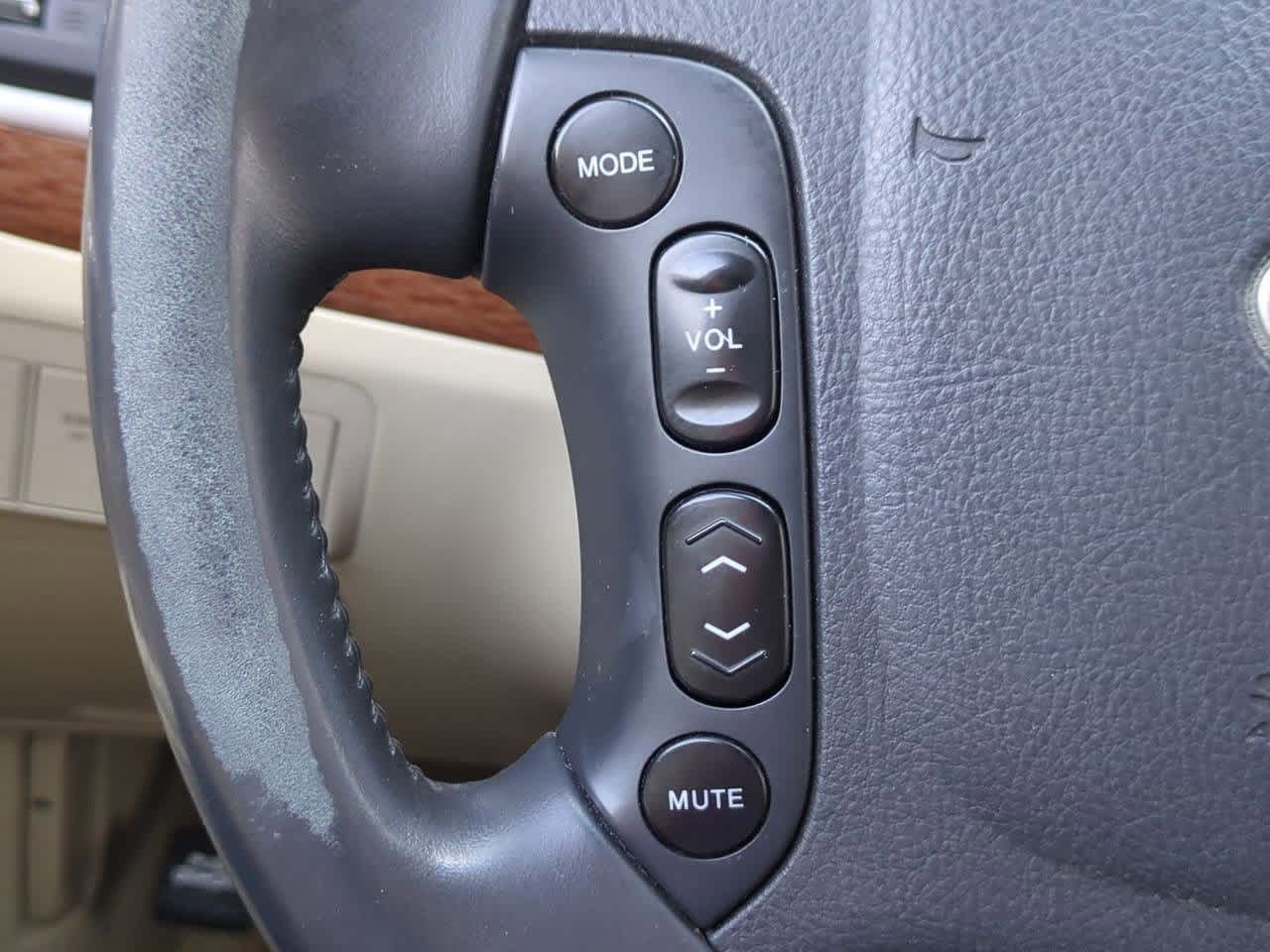 Thumbnail: 2009 Hyundai Santa Fe - 23