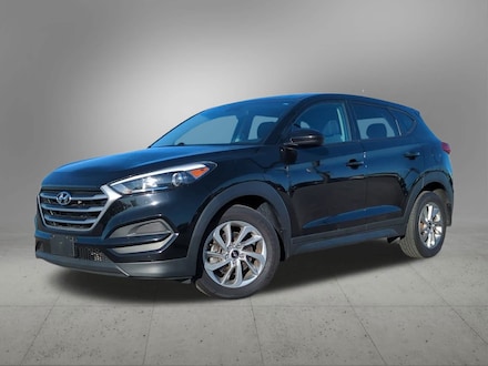 Used 2017 Hyundai Tucson SE SUV in Troy, MI