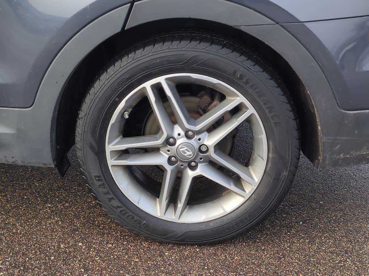 Thumbnail: 2017 Hyundai Santa Fe - 13