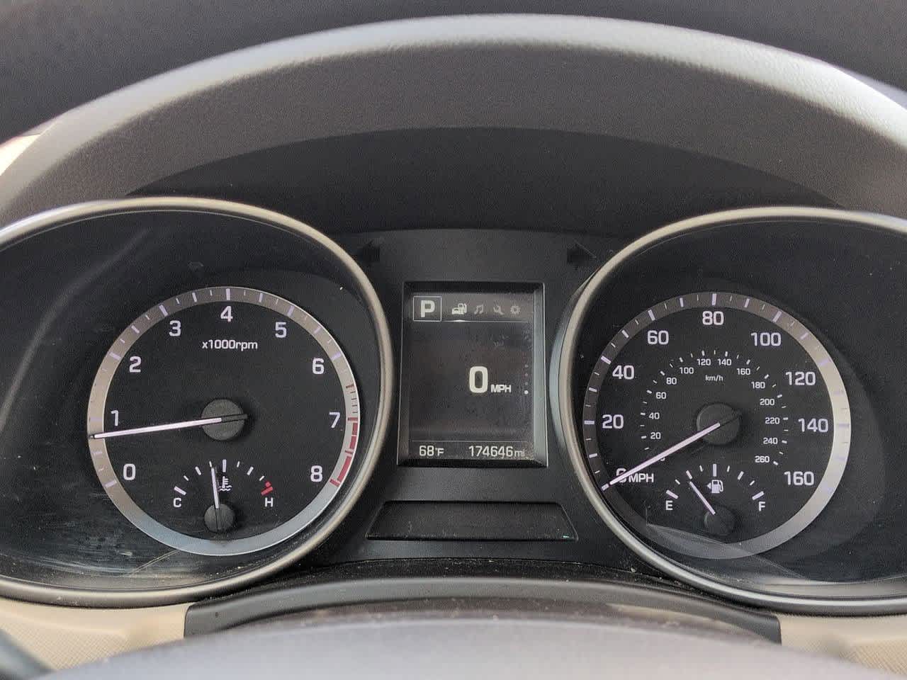 Thumbnail: 2017 Hyundai Santa Fe - 32