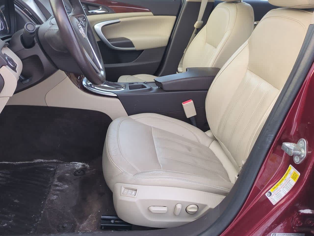 Thumbnail: 2017 Buick Regal - 15