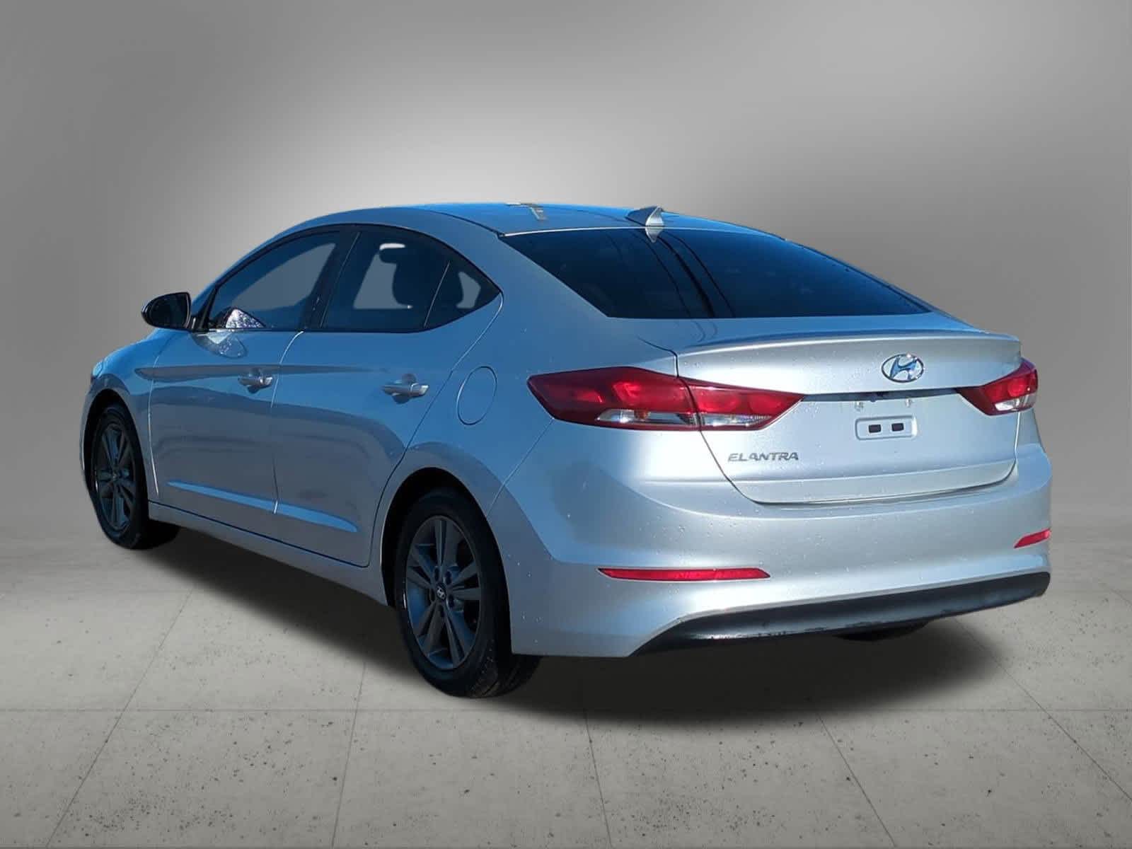 Thumbnail: 2018 Hyundai Elantra - 4