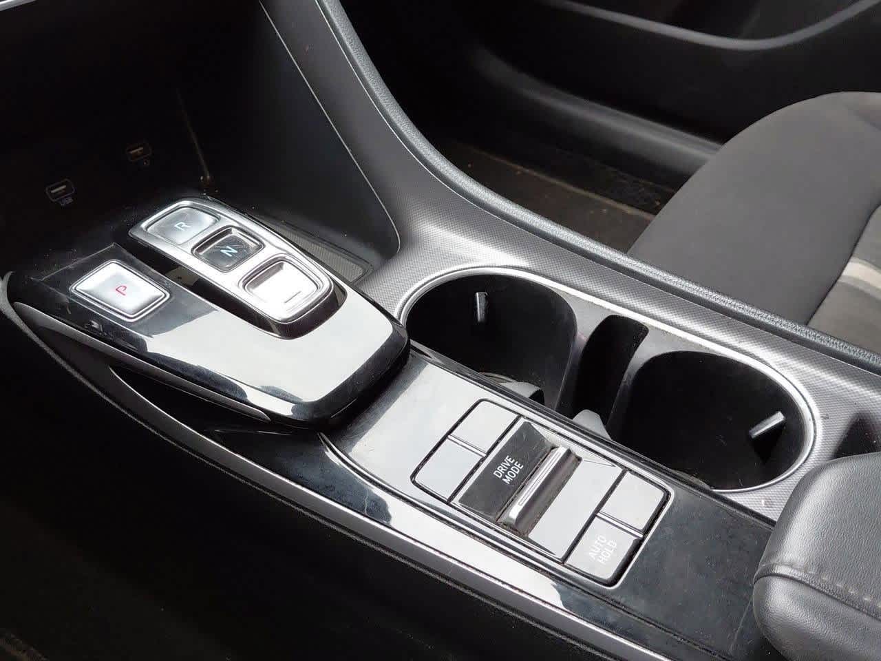 2023 Hyundai Sonata SE 28