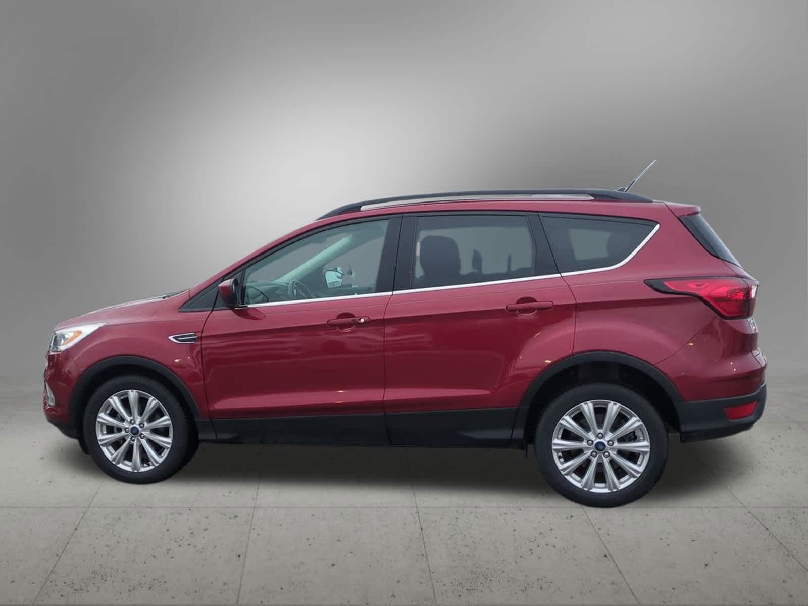 Thumbnail: 2019 Ford Escape - 3