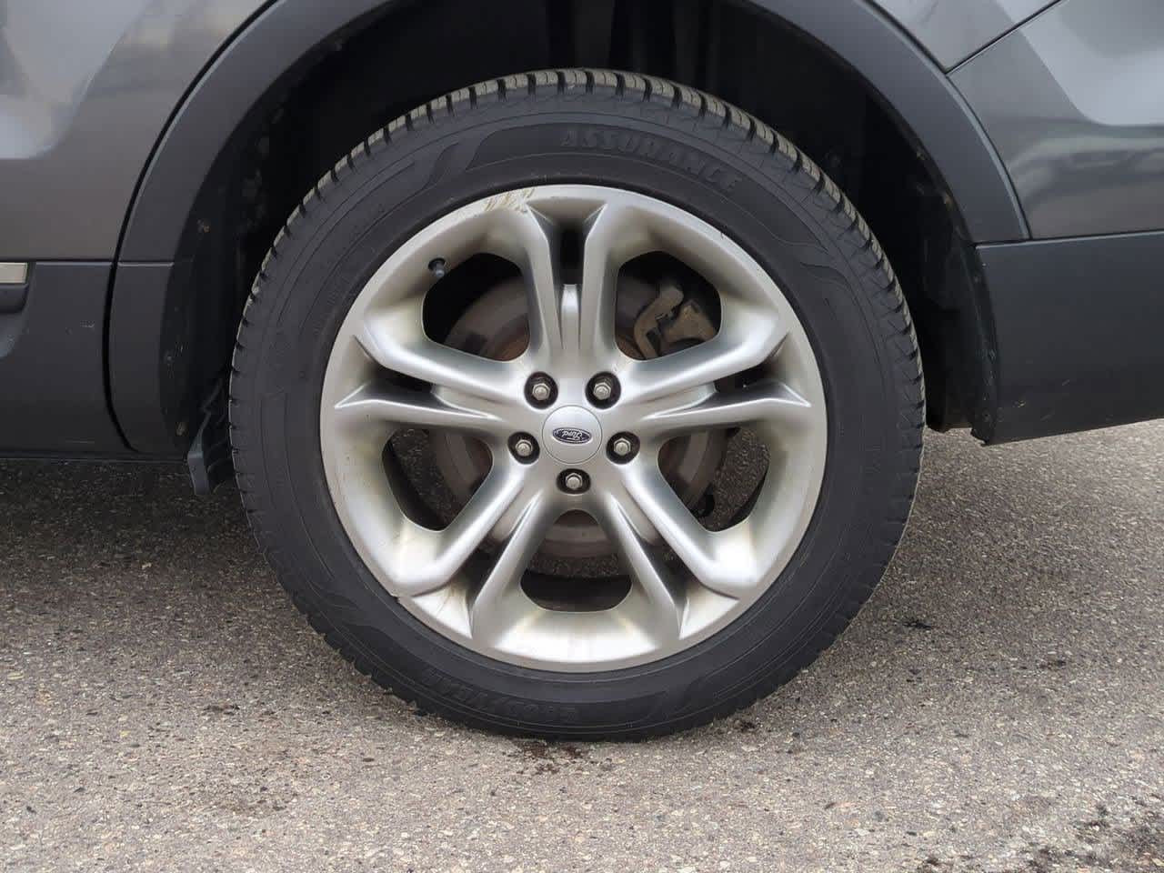 Thumbnail: 2015 Ford Explorer - 13