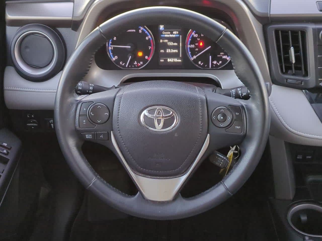 Thumbnail: 2016 Toyota RAV4 - 23