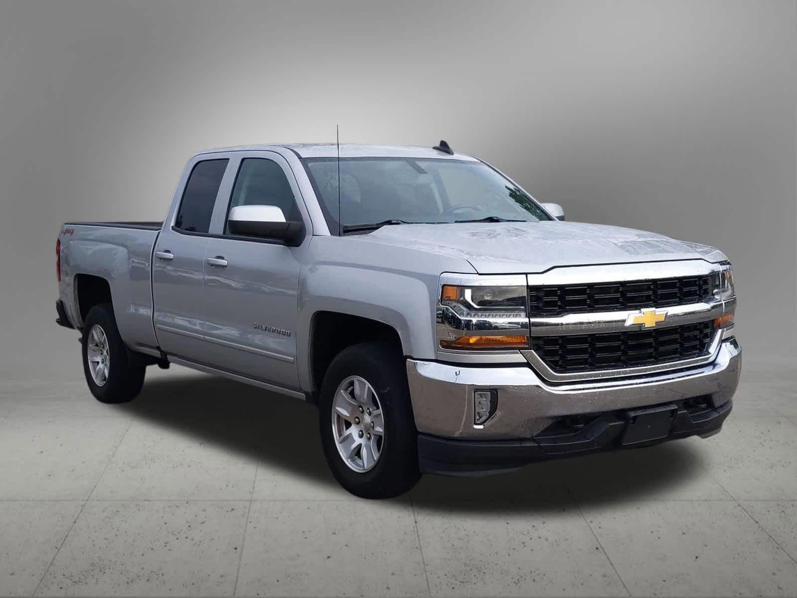 Thumbnail: 2017 Chevrolet Silverado 1500 - 8