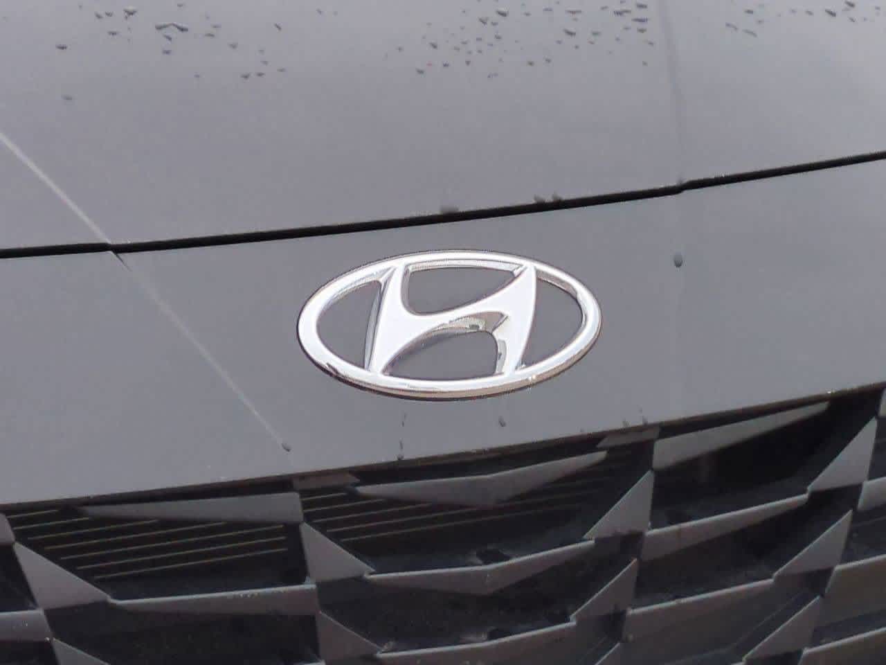 Thumbnail: 2023 Hyundai Elantra - 11