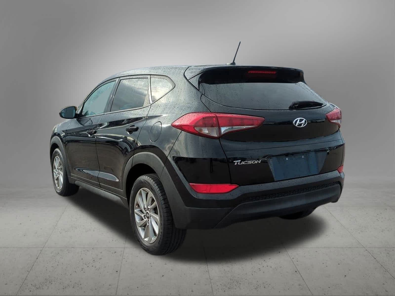 Thumbnail: 2016 Hyundai Tucson - 4
