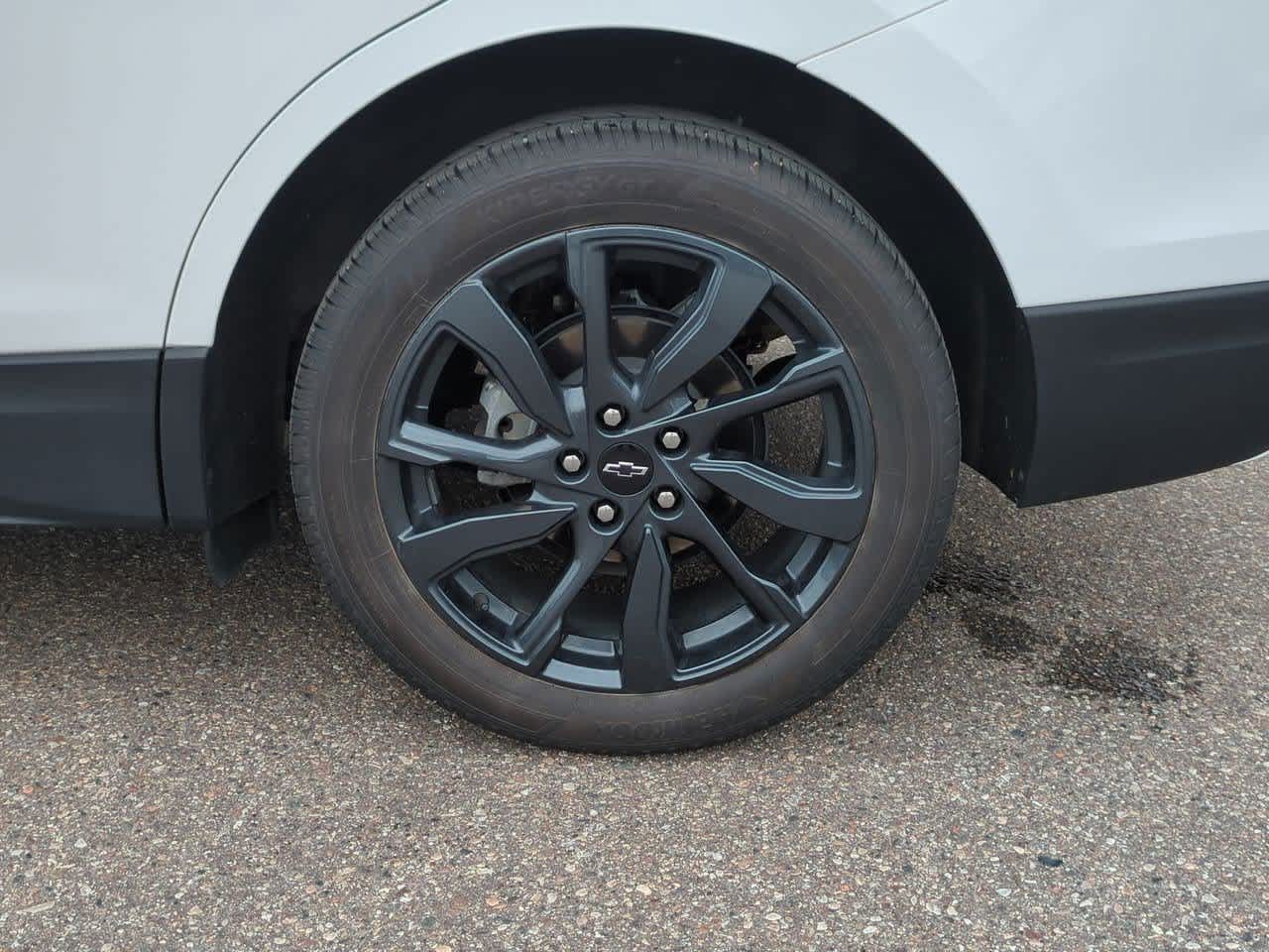 Thumbnail: 2022 Chevrolet Equinox - 12
