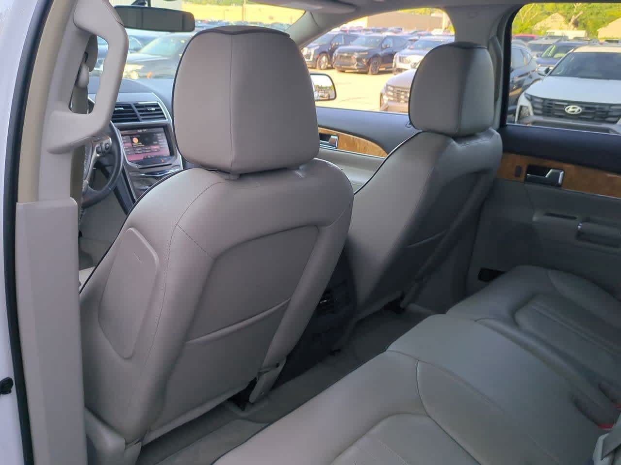 Thumbnail: 2013 Lincoln MKX - 17