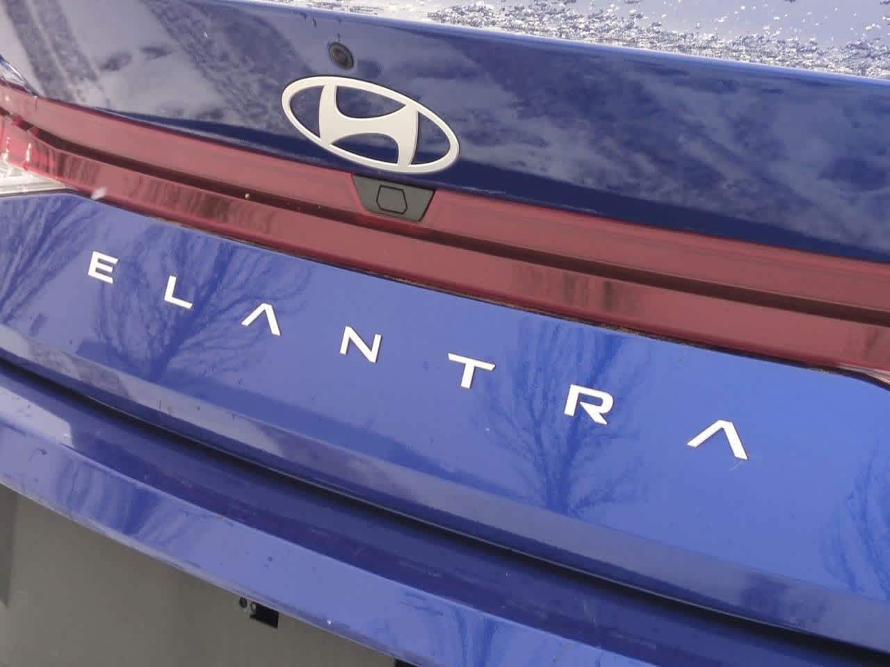 Thumbnail: 2024 Hyundai Elantra - 12