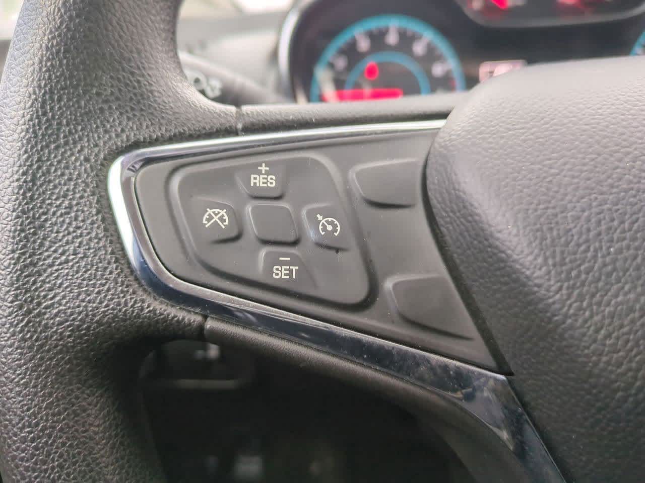 Thumbnail: 2018 Chevrolet Cruze - 22