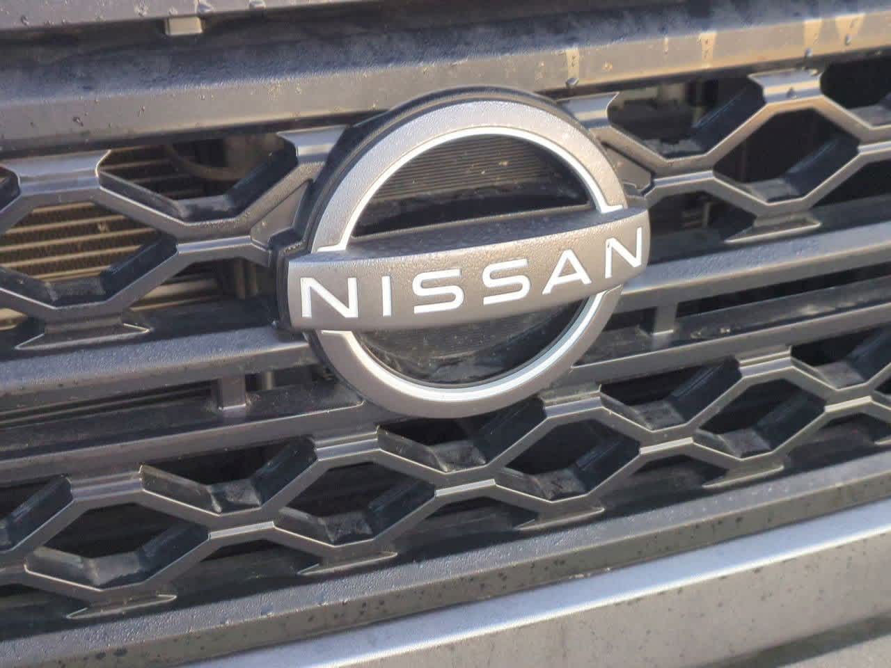 Thumbnail: 2022 Nissan Frontier - 11