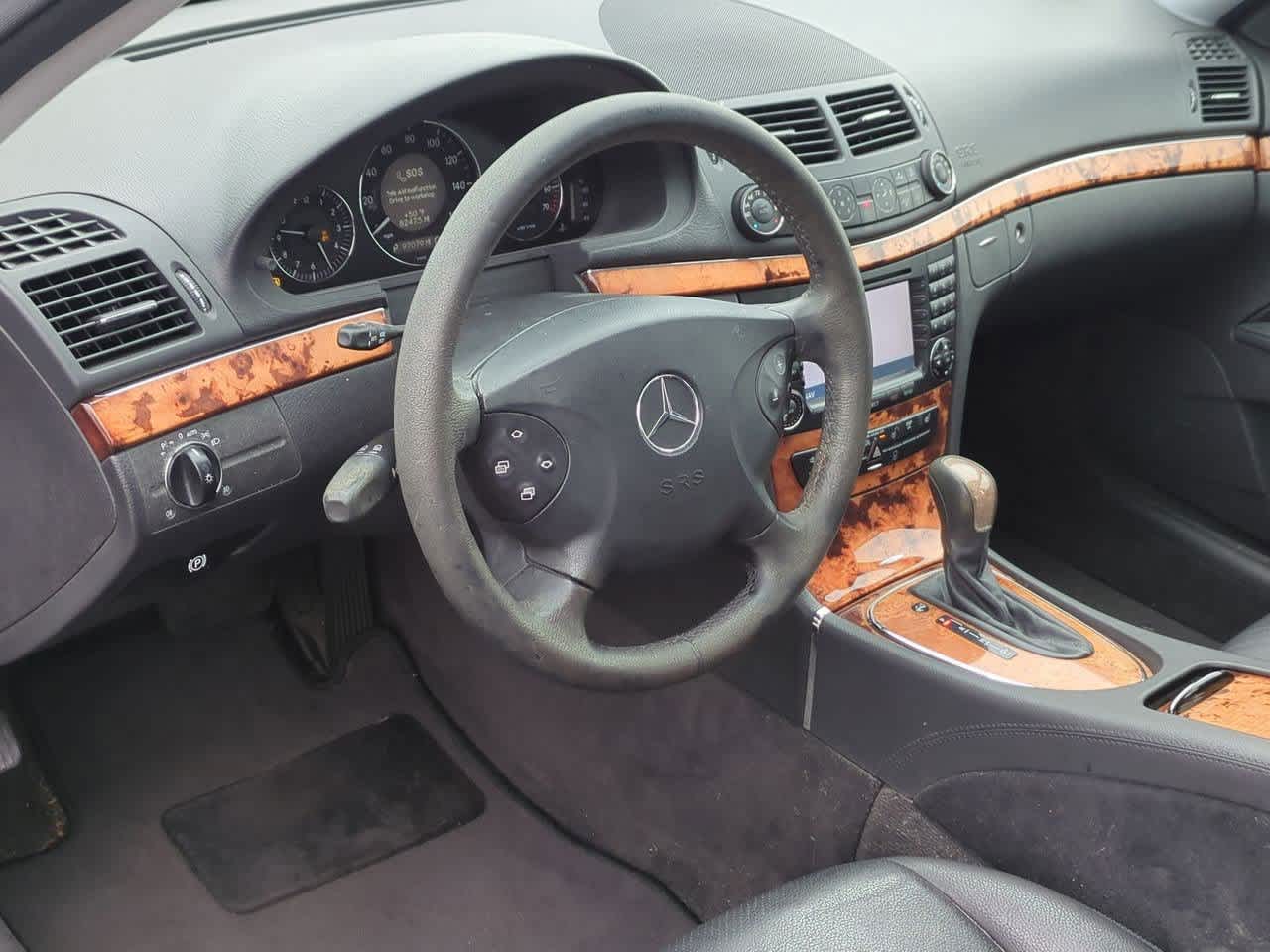2006 Mercedes Benz E photo 2