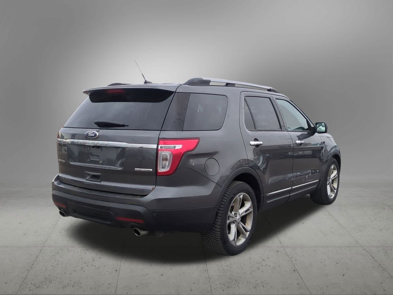 Thumbnail: 2015 Ford Explorer - 6