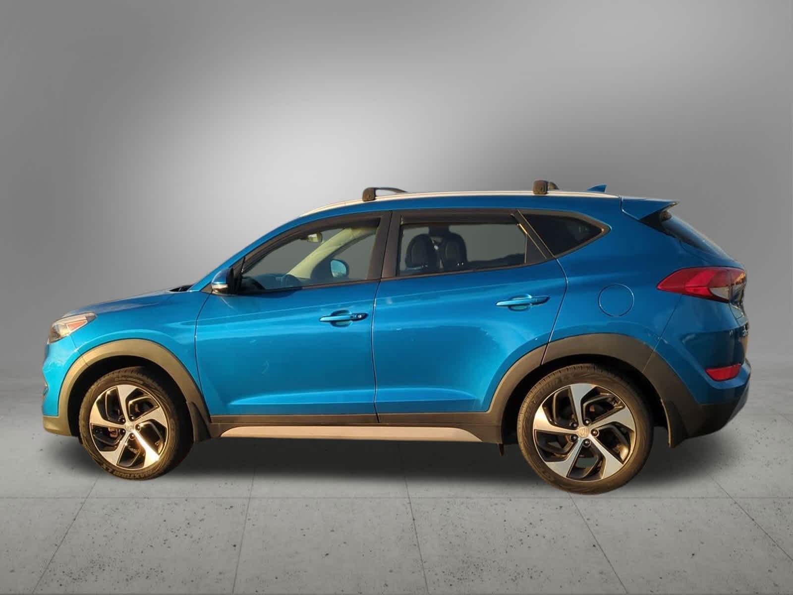 Thumbnail: 2018 Hyundai Tucson - 3