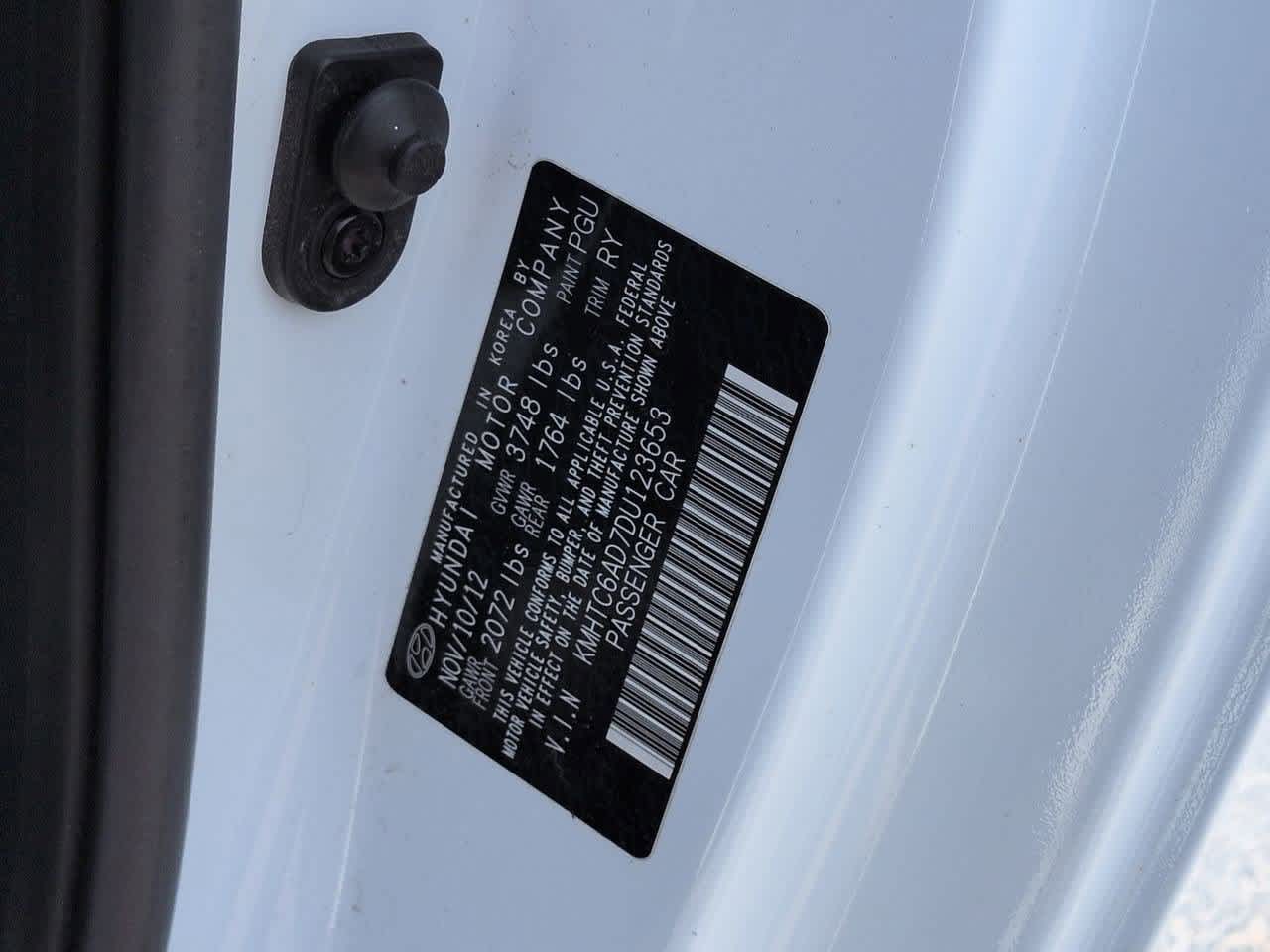 Thumbnail: 2013 Hyundai Veloster - 34