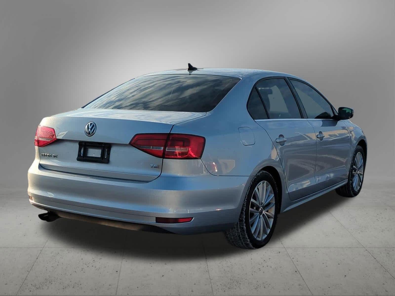 Thumbnail: 2015 Volkswagen Jetta - 6