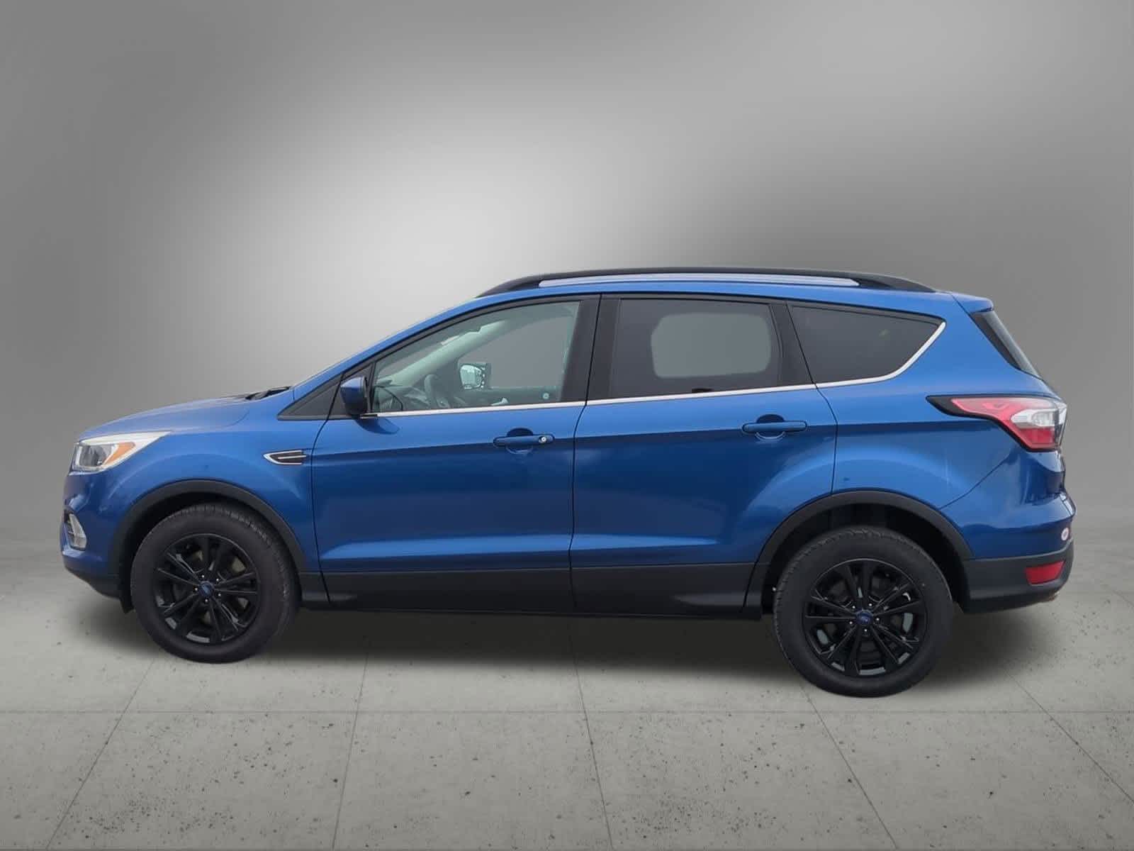 Thumbnail: 2018 Ford Escape - 3